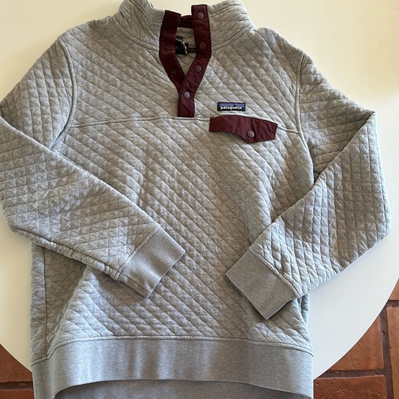 Patagonia half button up - Picture 1 of 2